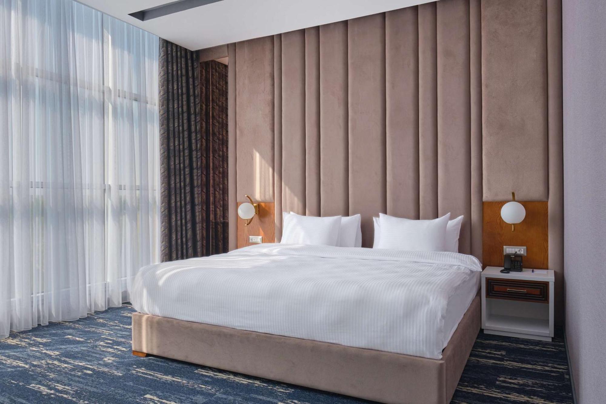 Panarams Tashkent Hotel, A Member Of Radisson Individuals Eksteriør billede