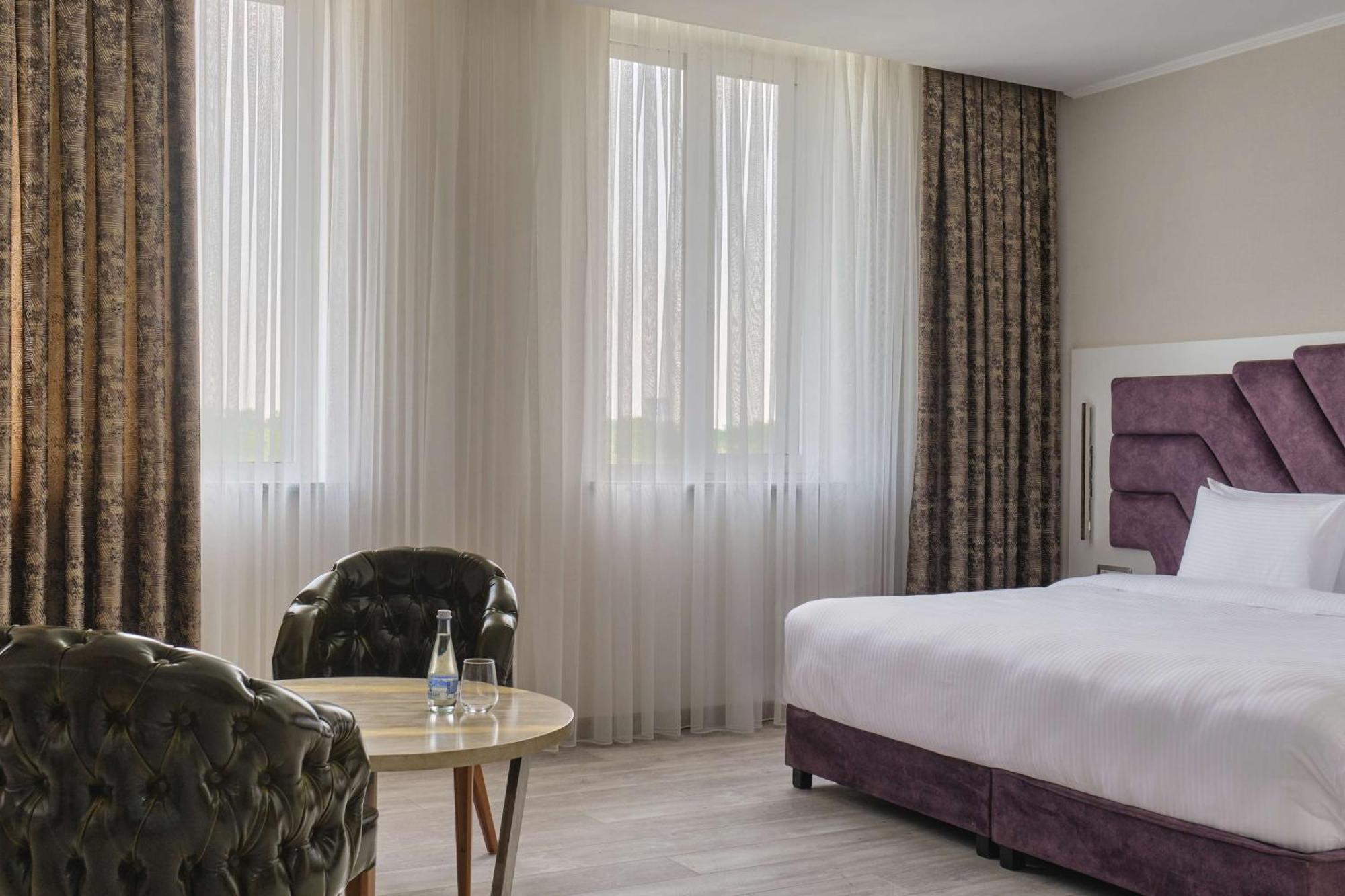 Panarams Tashkent Hotel, A Member Of Radisson Individuals Eksteriør billede